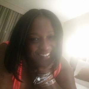 Meet your Posher, Thelita